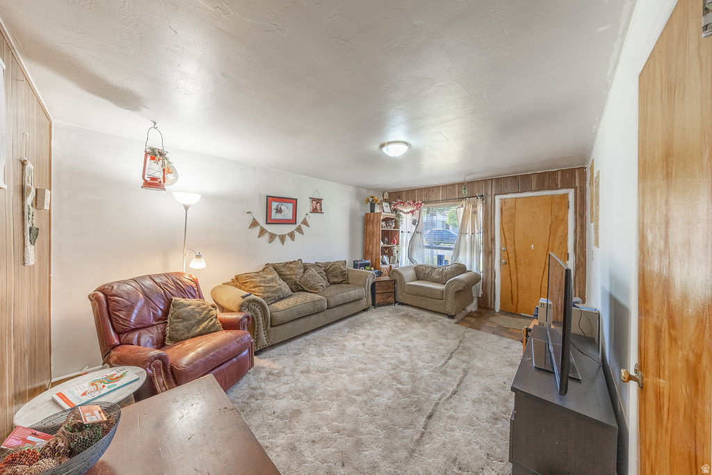 148 W WICKER LN Bountiful, UT 84010