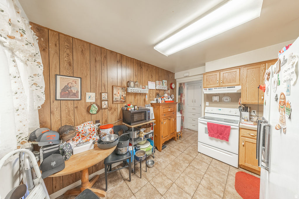 148 W WICKER LN Bountiful, UT 84010