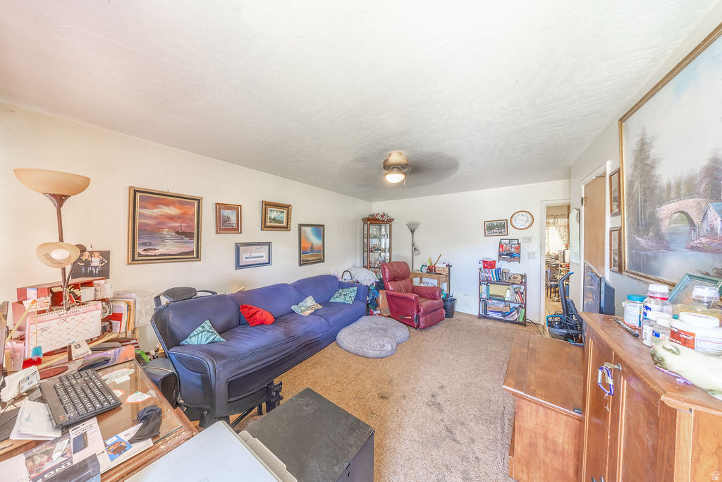 148 W WICKER LN Bountiful, UT 84010