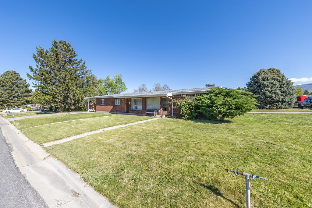 148 W WICKER LN Bountiful, UT 84010