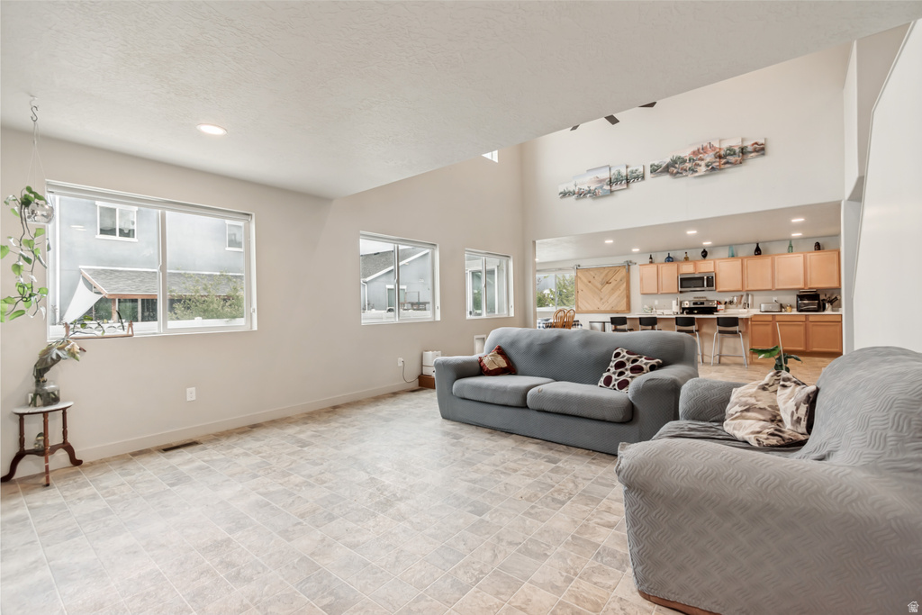 183 E 425 N Vineyard, UT 84059