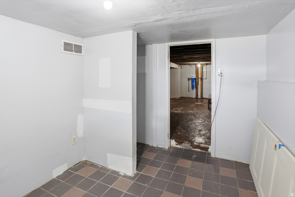 330 N CHICAGO ST Salt Lake City, UT 84116