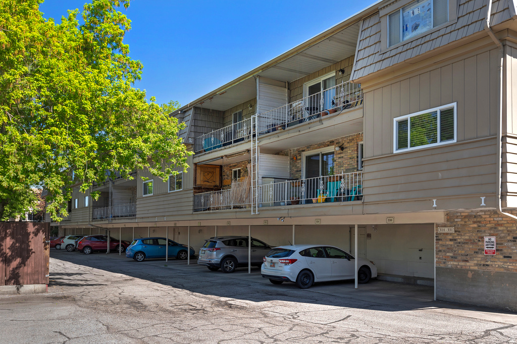 2220 E MURRAY HOLLADAY RD #330 Salt Lake City, UT 84117