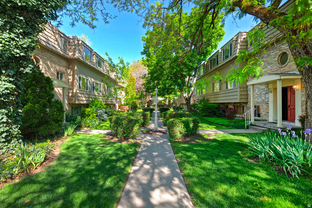 2220 E MURRAY HOLLADAY RD #330 Salt Lake City, UT 84117