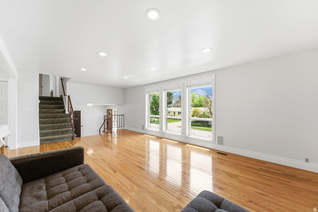 1022 E 3200 N North Ogden, UT 84414
