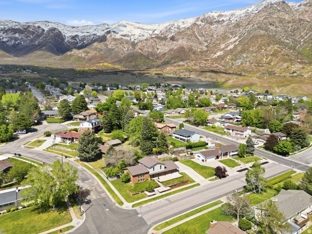 1022 E 3200 N North Ogden, UT 84414