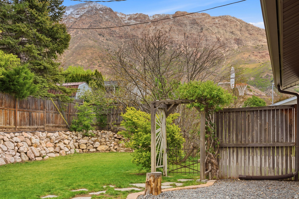 1022 E 3200 N North Ogden, UT 84414