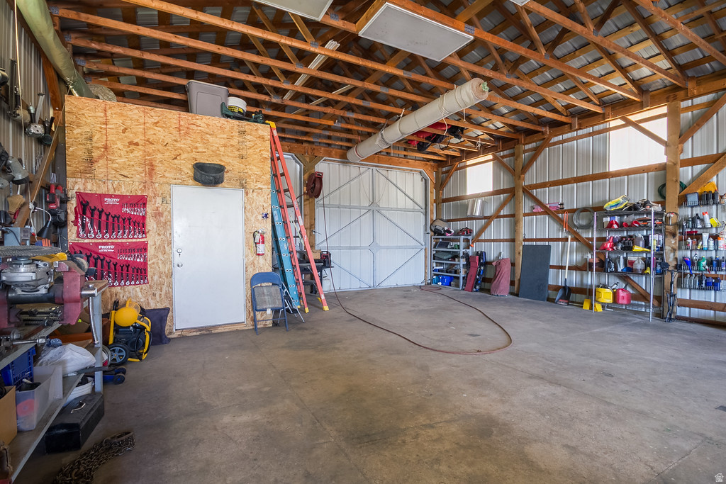 5759 N 11500 E Lapoint, UT 84039