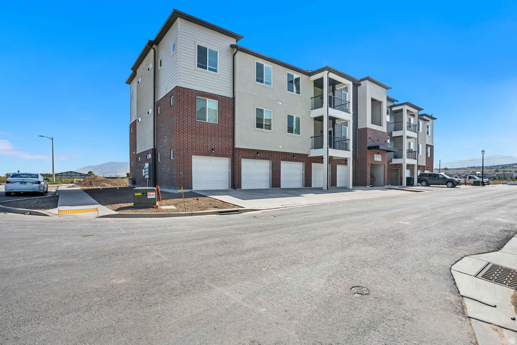 3325 W 1830 N #H303 Lehi, UT 84043