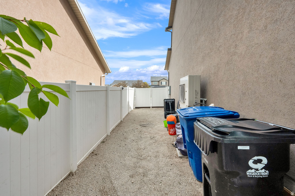 4652 W PISTOL LN Herriman, UT 84096