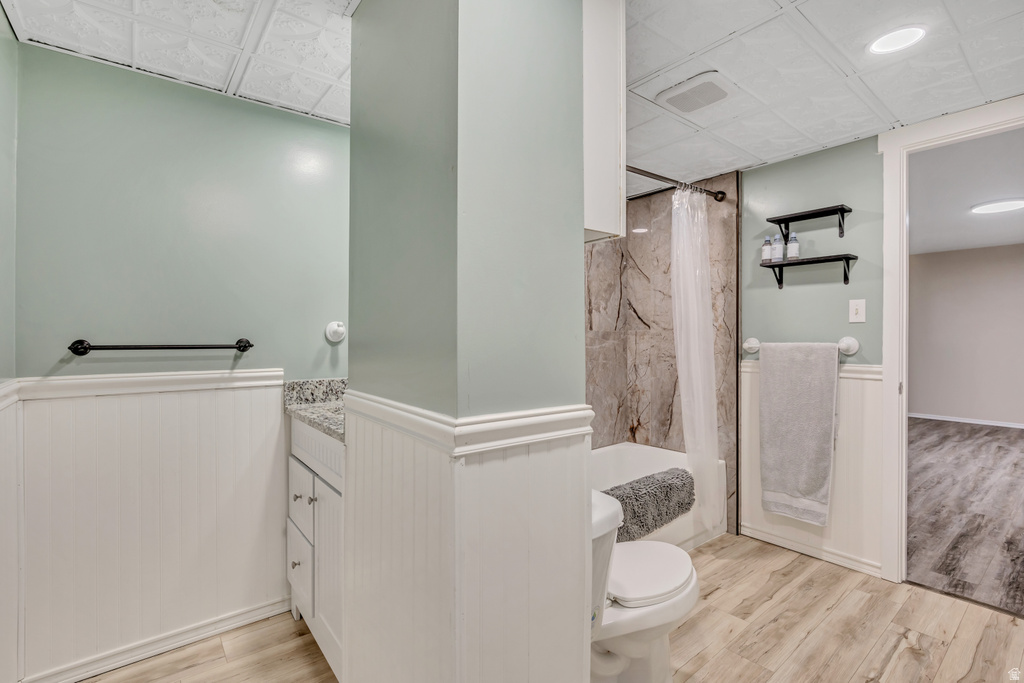8234 S GRAMBLING WAY Sandy, UT 84094