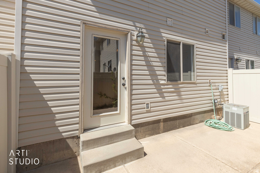 7438 S 1550 E South Weber, UT 84405