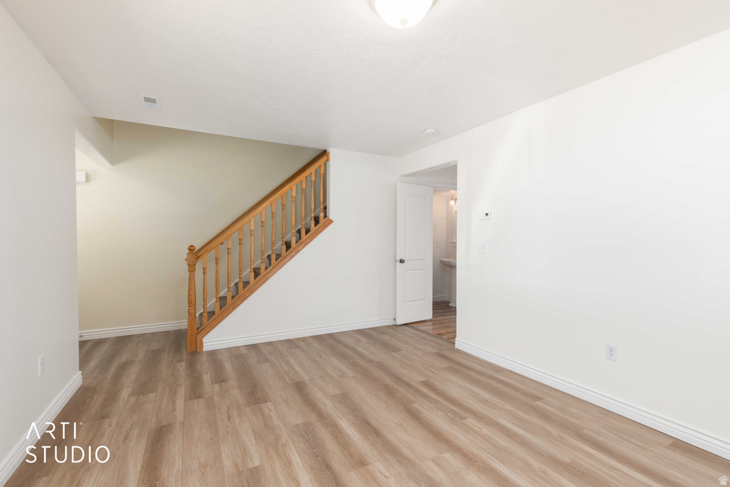 7438 S 1550 E South Weber, UT 84405