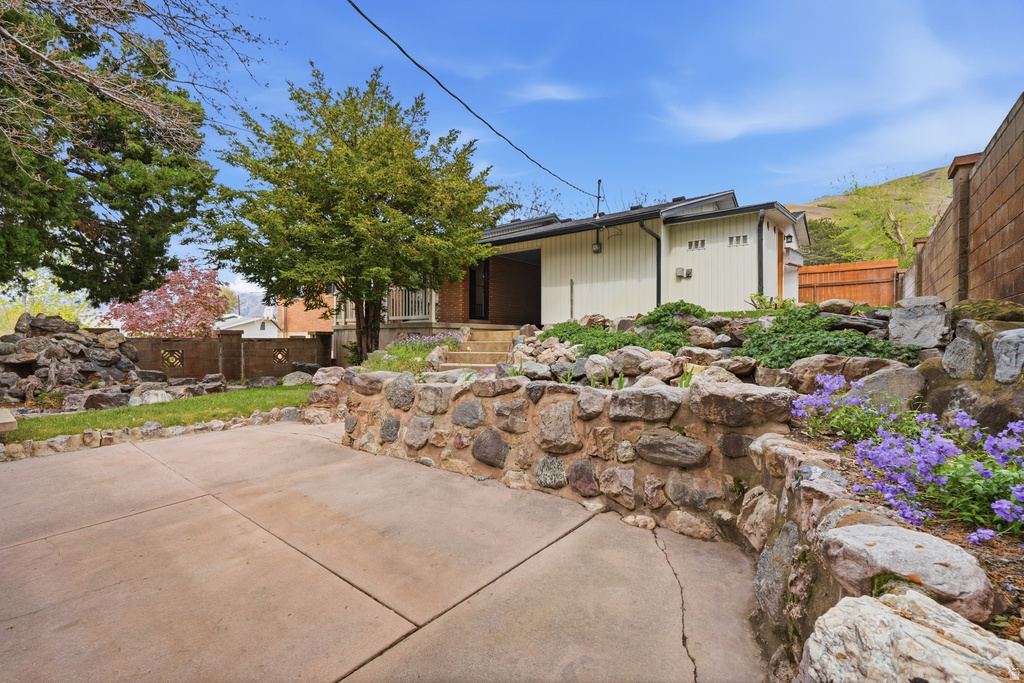 2470 PEACH ST Perry, UT 84302