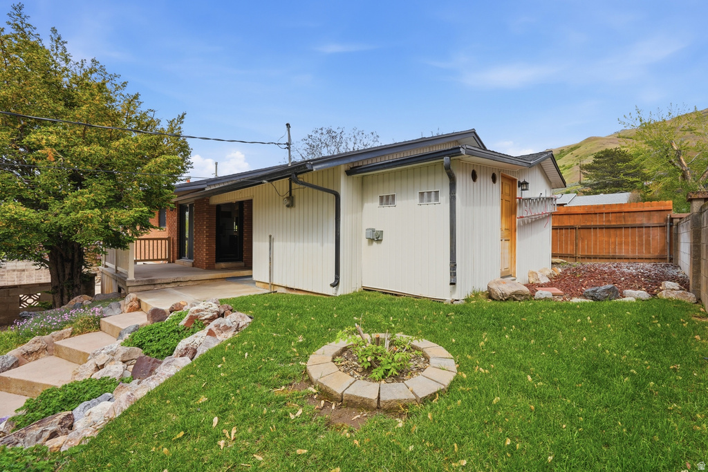 2470 PEACH ST Perry, UT 84302