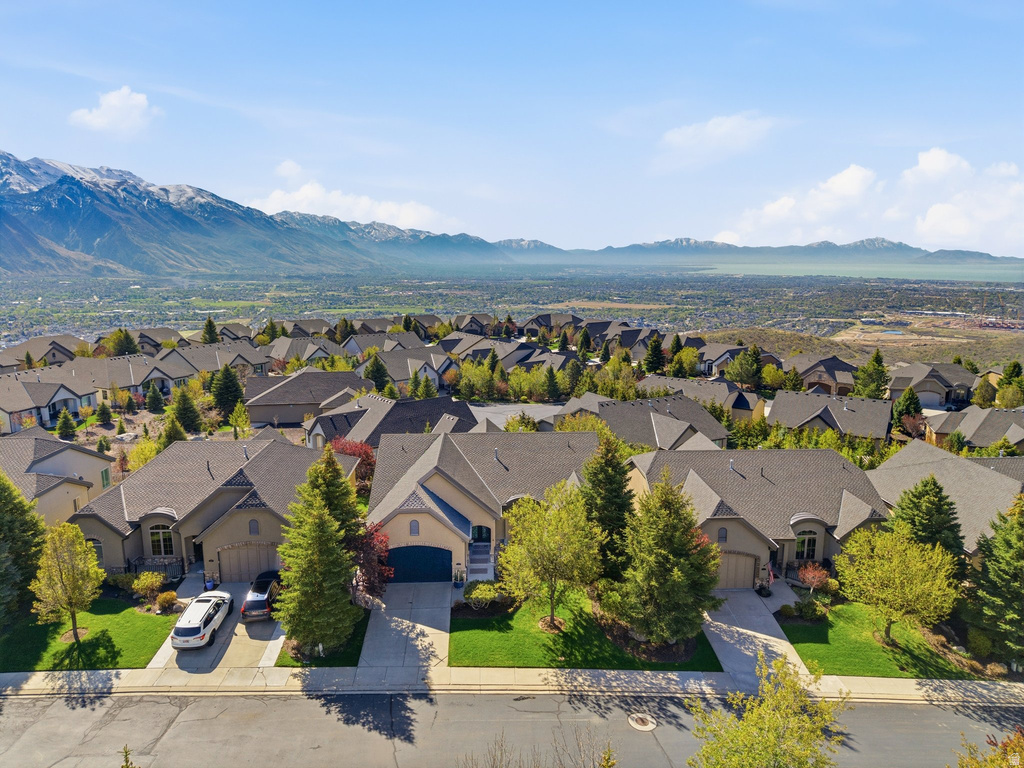 2216 E FAIR WINNS LN Draper (UT Cnty), UT 84020