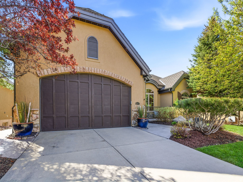 2216 E FAIR WINNS LN Draper (UT Cnty), UT 84020