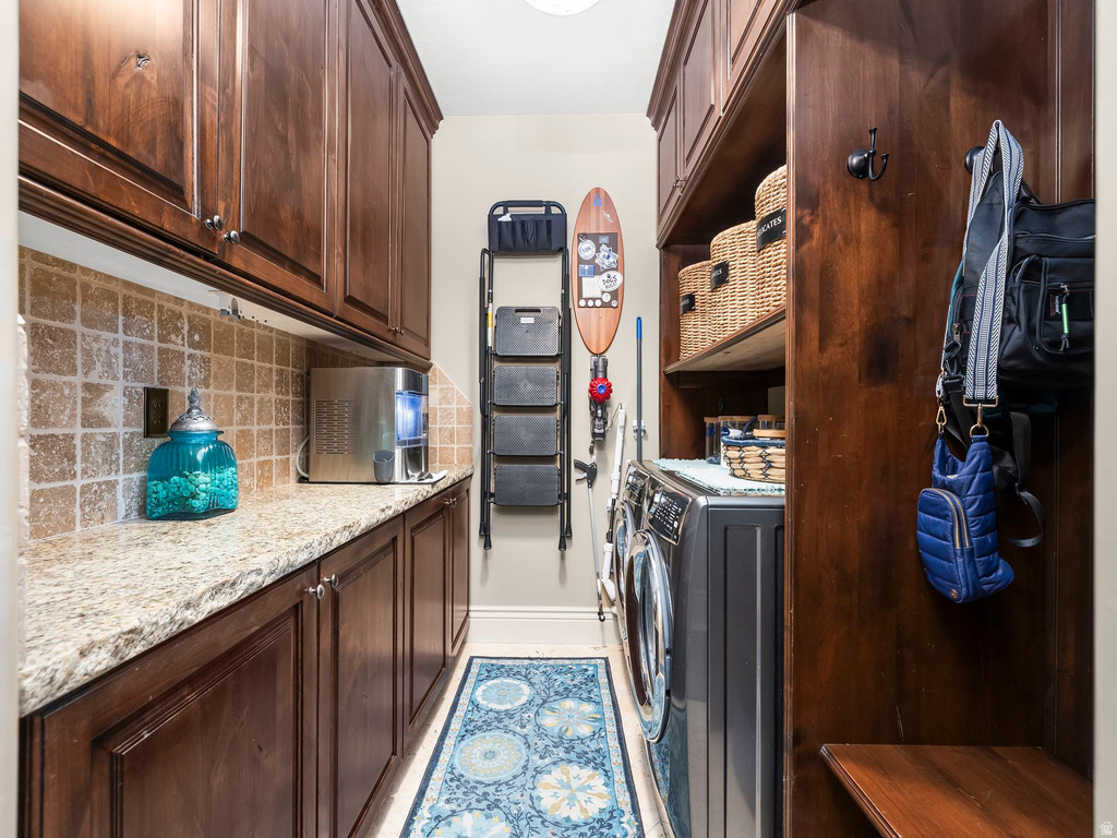 2216 E FAIR WINNS LN Draper (UT Cnty), UT 84020
