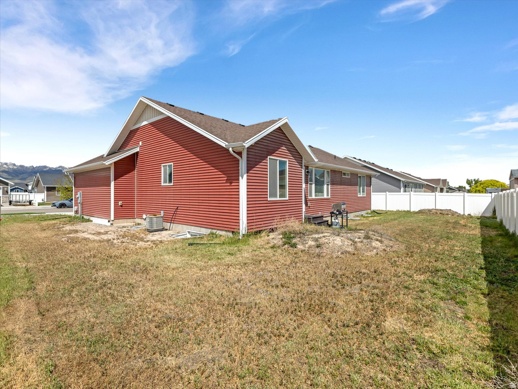 239 S TAWNY DR Grantsville, UT 84029