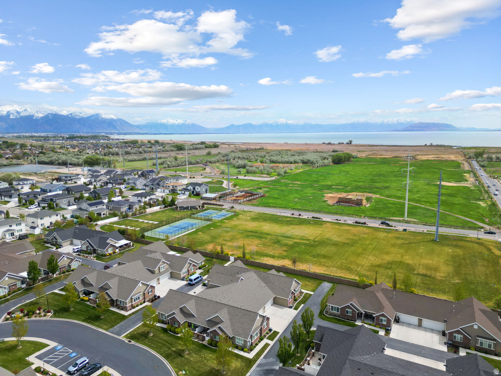 64 E 350 S Lehi, UT 84043