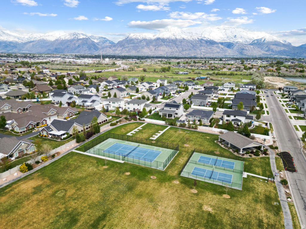 64 E 350 S Lehi, UT 84043