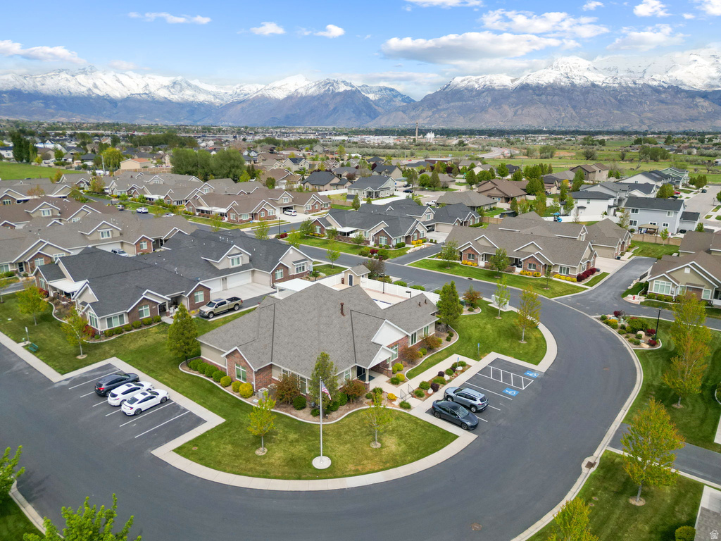 64 E 350 S Lehi, UT 84043