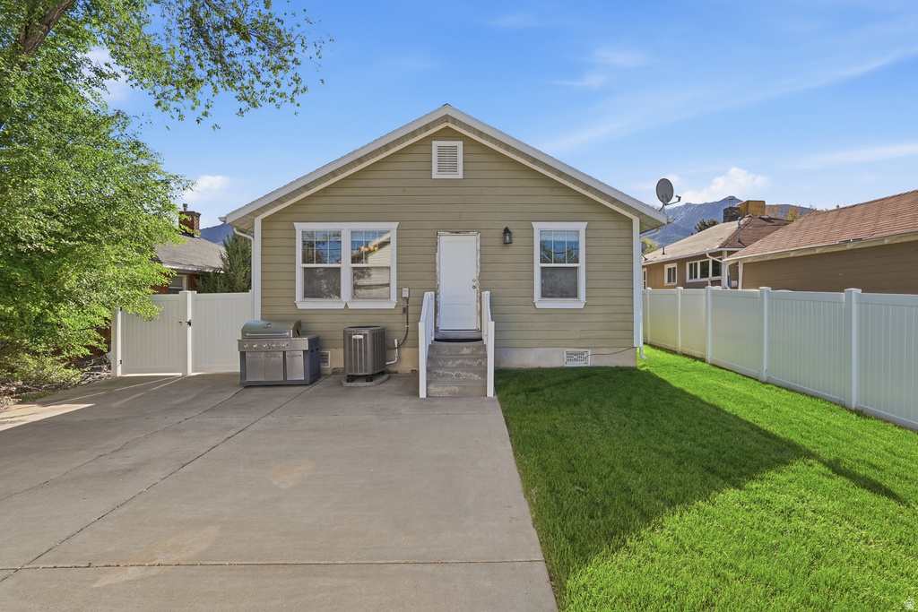 2867 FOWLER AVE Ogden, UT 84403