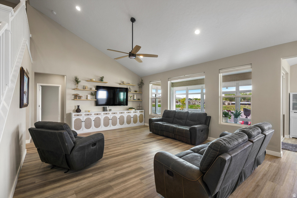 1978 E COLETTE ST #1303 Lake Point, UT 84074