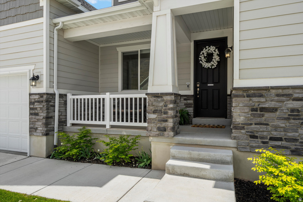 1978 E COLETTE ST #1303 Lake Point, UT 84074