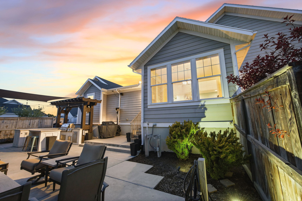 311 APPLE LEAF AVE Kaysville, UT 84037