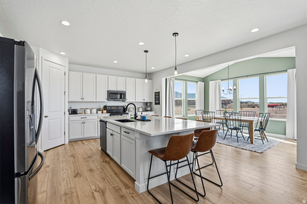 1208 E COACHLINE WAY Eagle Mountain, UT 84005