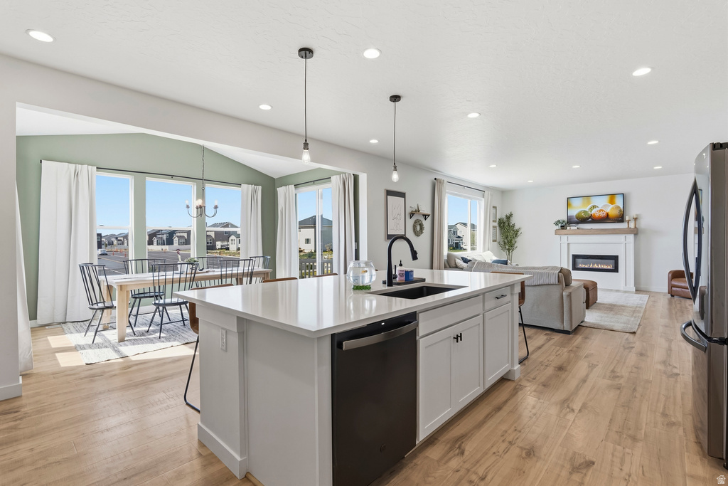 1208 E COACHLINE WAY Eagle Mountain, UT 84005