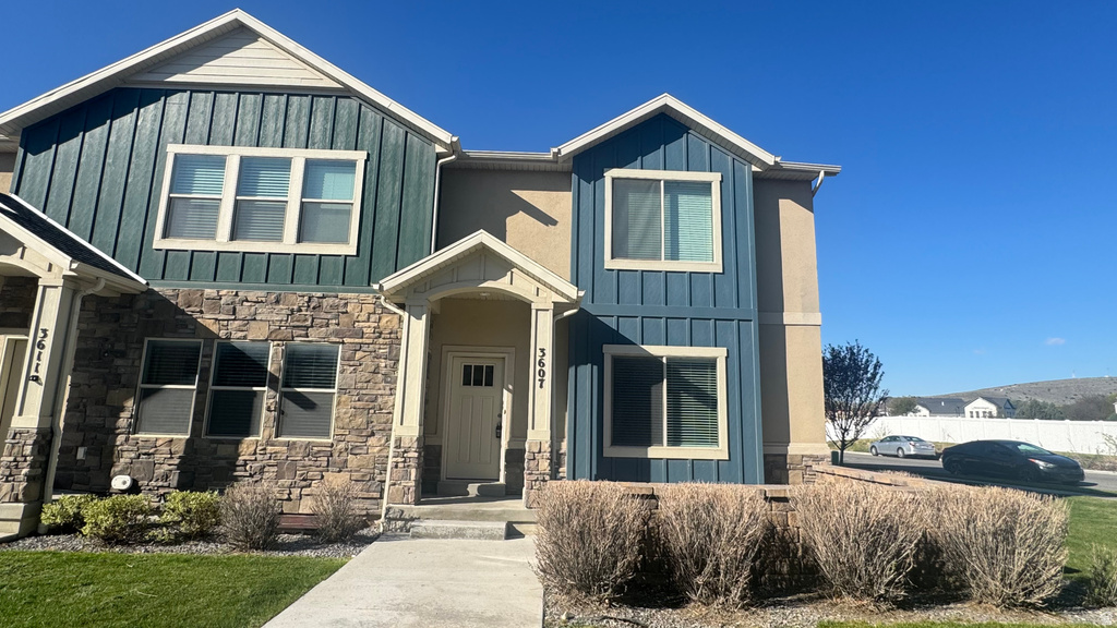 3607 E SAPPHIRE LN Eagle Mountain, UT 84005