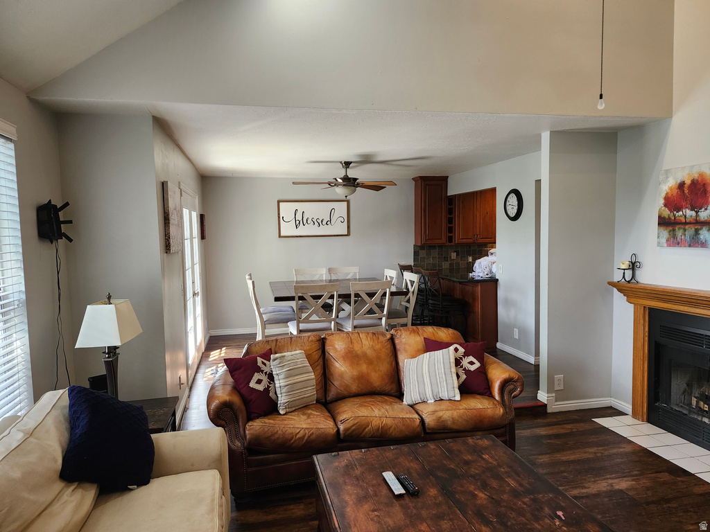 8230 WASATCH GROVE LN Salt Lake City, UT 84121