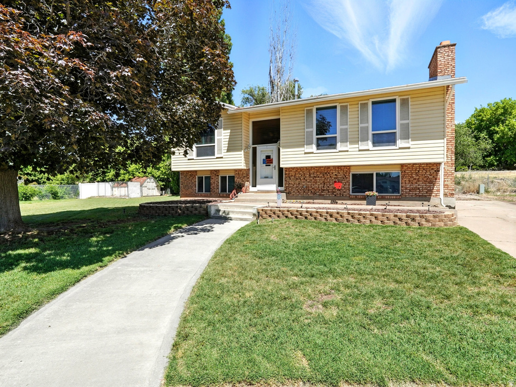 2802 W 4875 S Roy, UT 84067