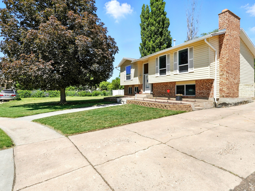 2802 W 4875 S Roy, UT 84067