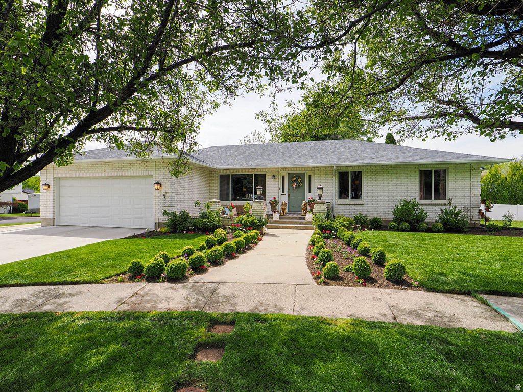 12166 S FAIRWAY CIR Sandy, UT 84092