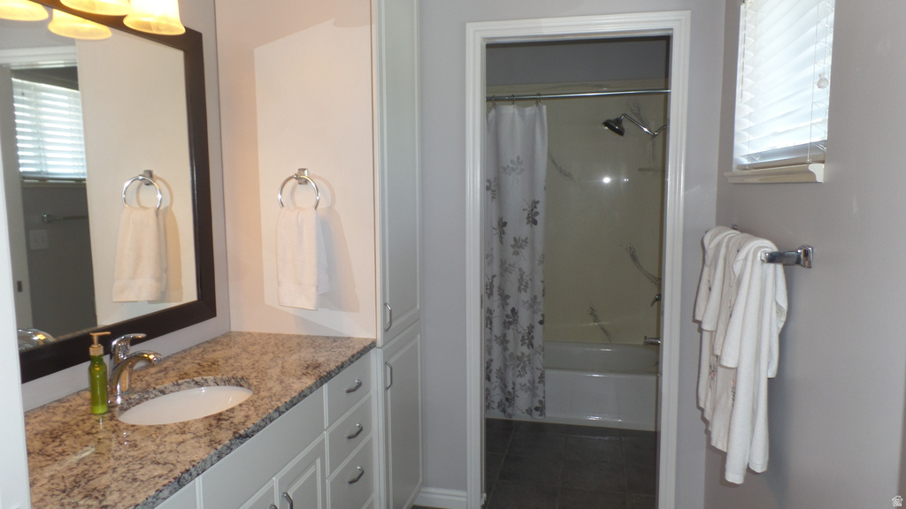 496 E SPRUCE GLEN RD Murray, UT 84107