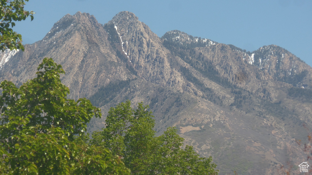 496 E SPRUCE GLEN RD Murray, UT 84107