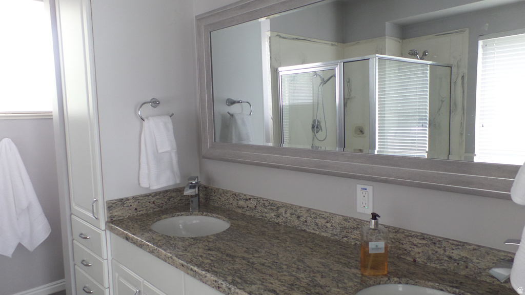 496 E SPRUCE GLEN RD Murray, UT 84107