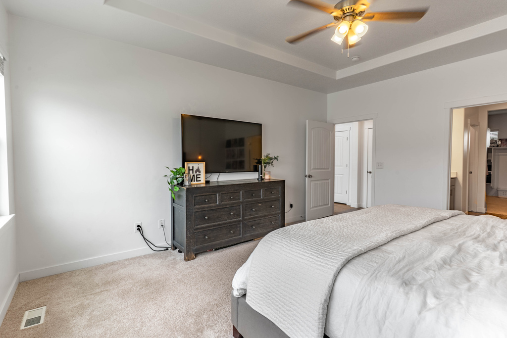 663 S CROOKED POST WAY Saratoga Springs, UT 84045