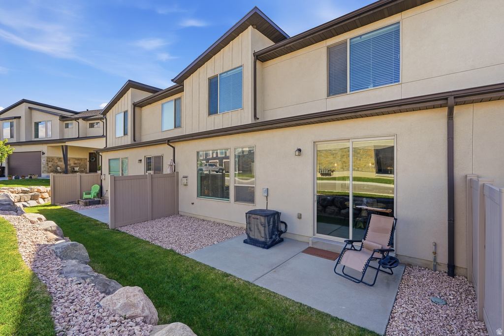 1820 S COURTNEY WAY #2 West Haven, UT 84401