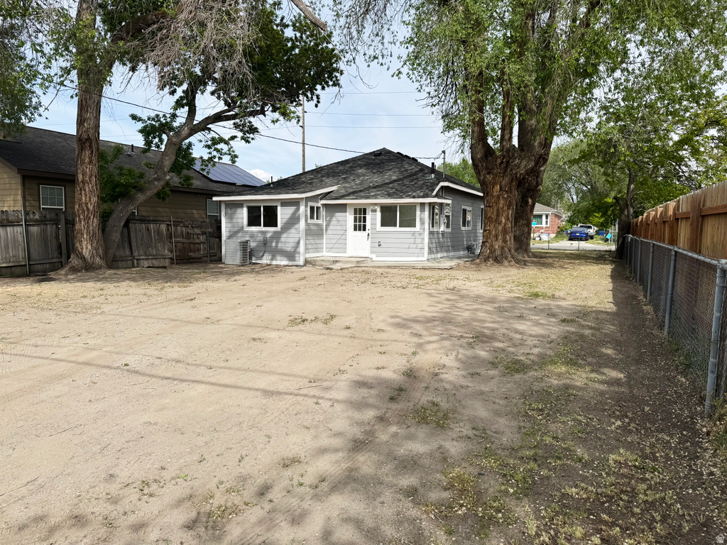 640 S NAVAJO ST Salt Lake City, UT 84104