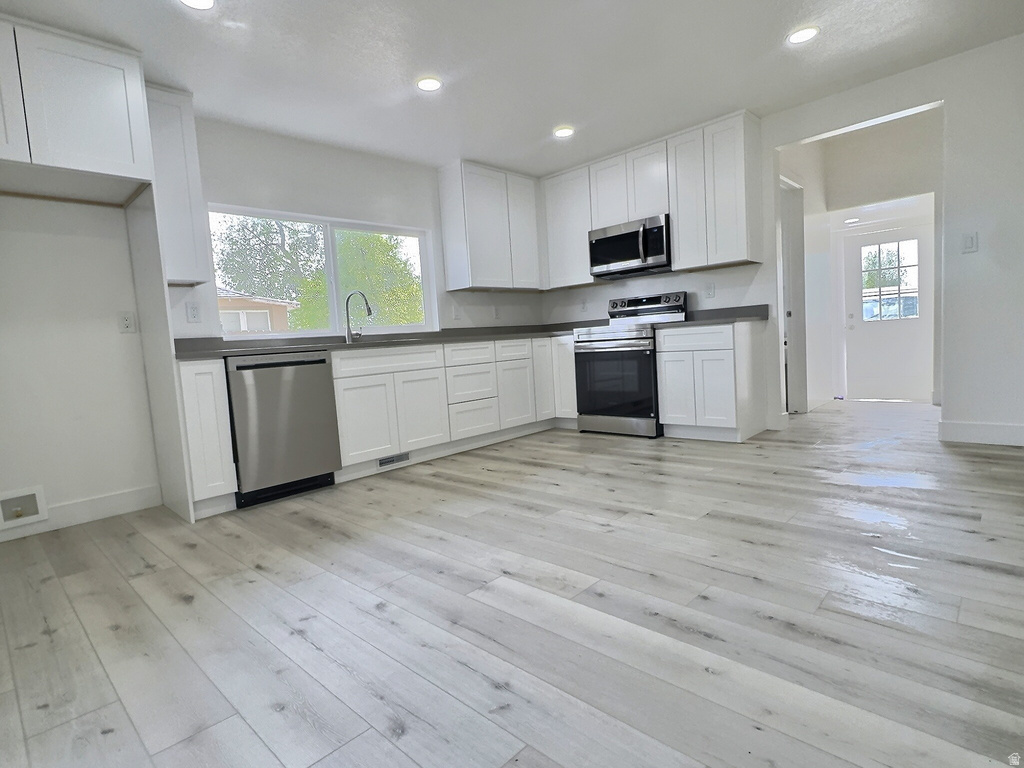 640 S NAVAJO ST Salt Lake City, UT 84104