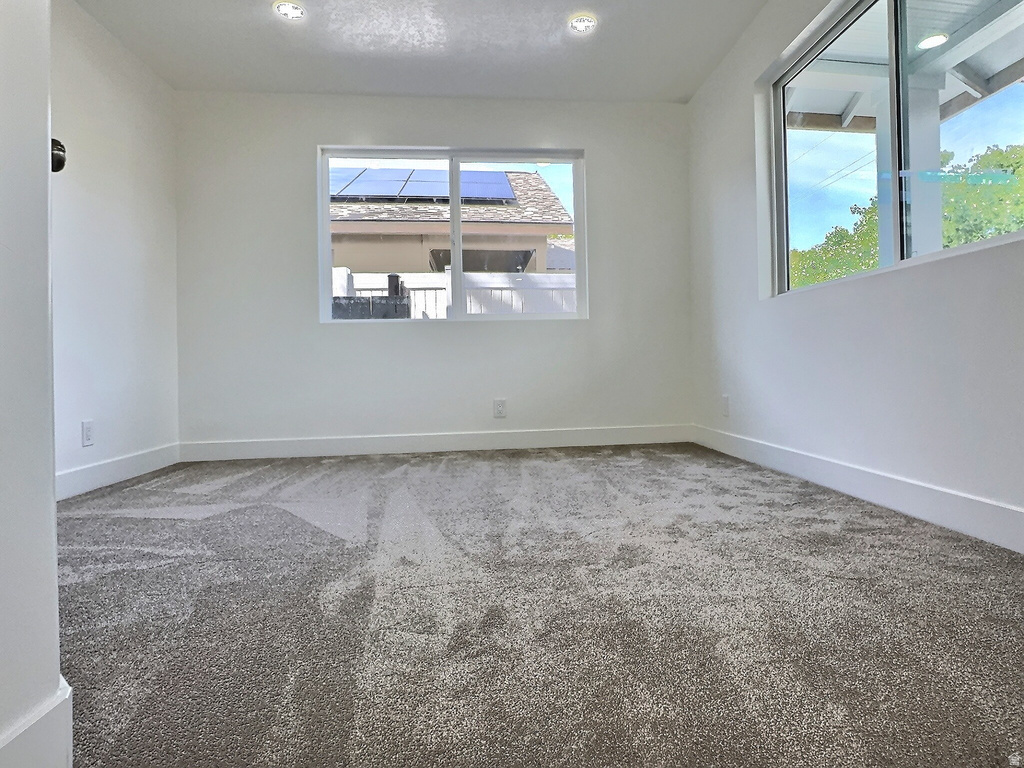 640 S NAVAJO ST Salt Lake City, UT 84104