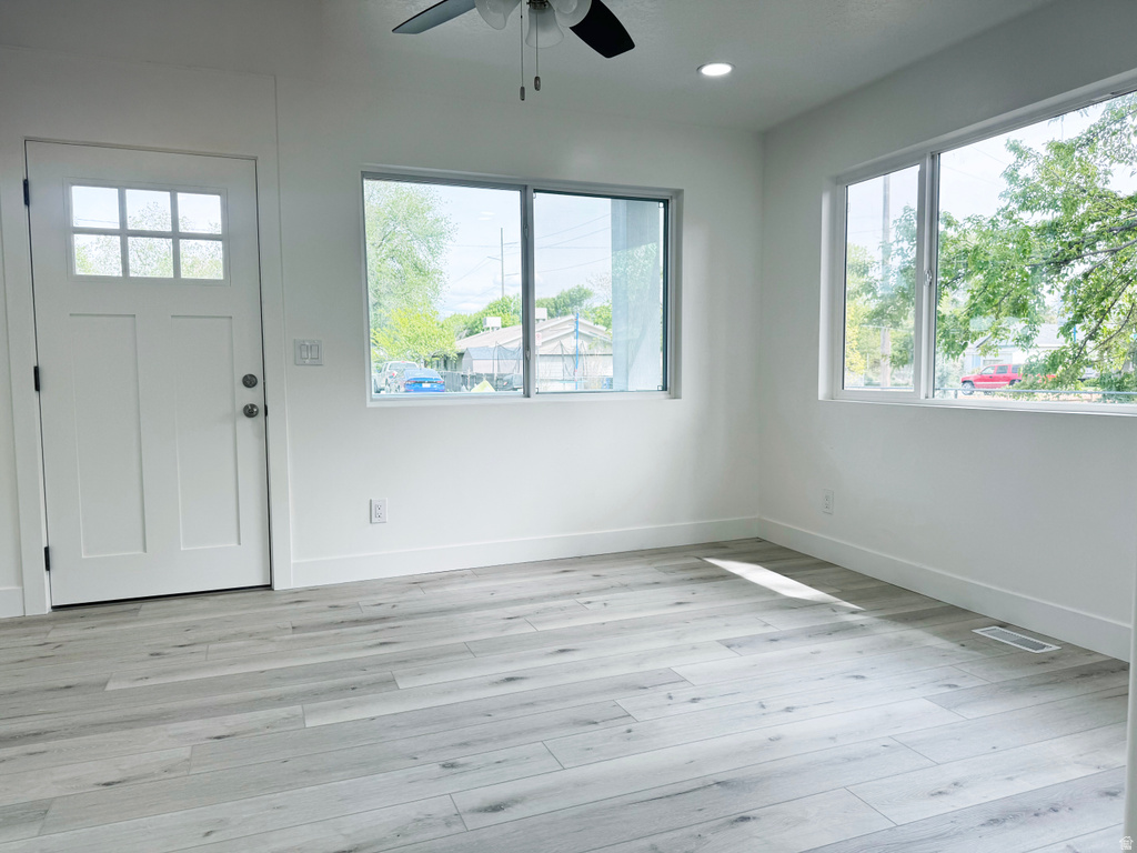 640 S NAVAJO ST Salt Lake City, UT 84104