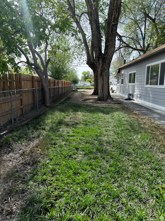 640 S NAVAJO ST Salt Lake City, UT 84104