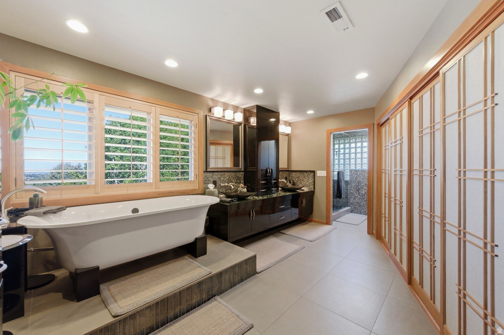 11802 S HIDDEN BROOK BLVD Sandy, UT 84092