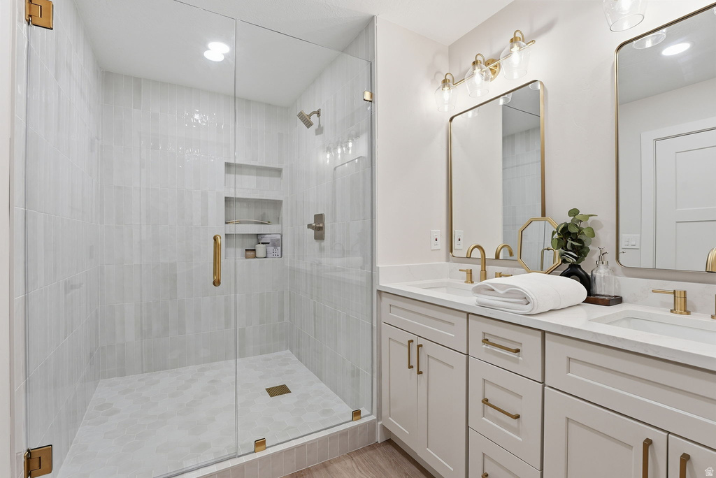 4608 S LOCUST LN Holladay, UT 84117