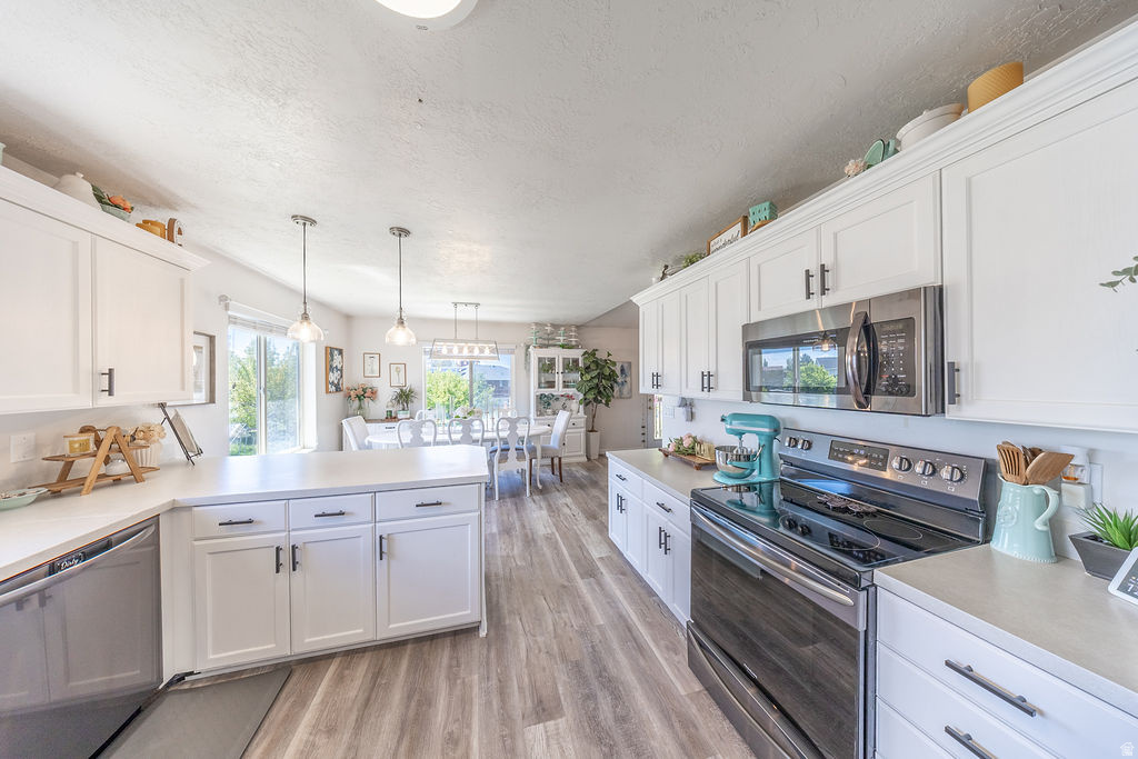 1953 W 2100 S Syracuse, UT 84075